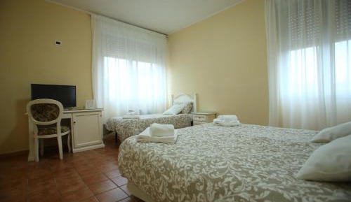 Classic Triple Room