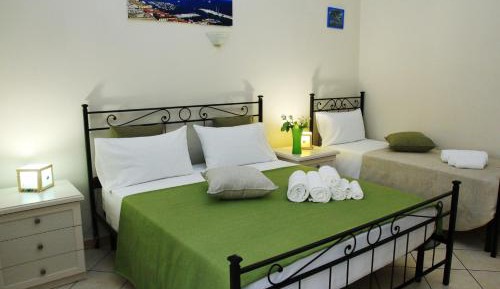 Triple Room with Bathroom