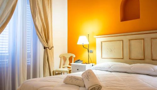 Junior Suite with Garden View