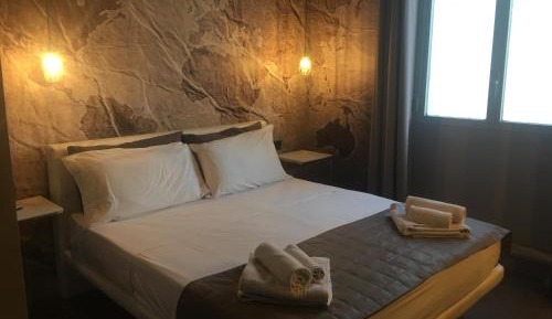 Standard King Room