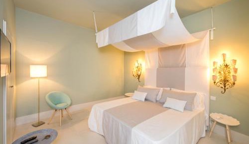 Deluxe Suite with Garden View