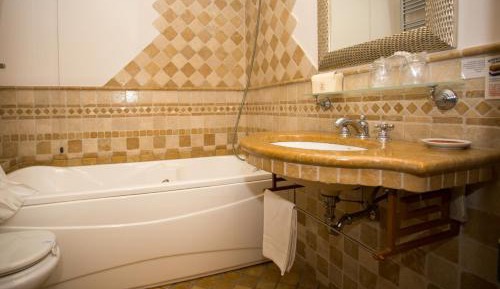 Deluxe Double or Twin Room with Sea View