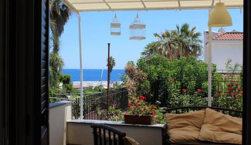 Deluxe Double Room with Balcony and Sea View