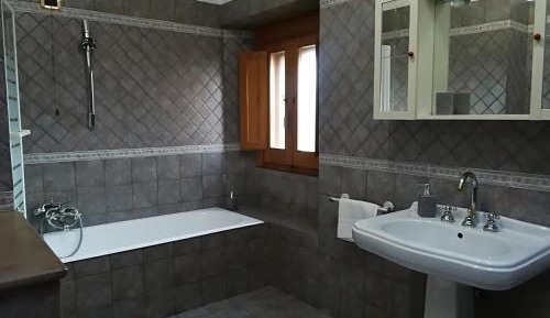 Quadruple Room with Private Bathroom