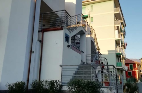 Rezza Apartment | Comfortable Attic With Parking Space in the Town of Chiavari Num001