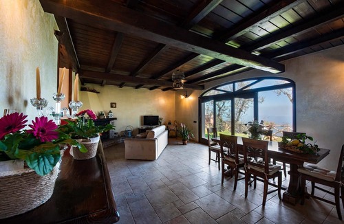 Priora Cottage | Villa Pandora