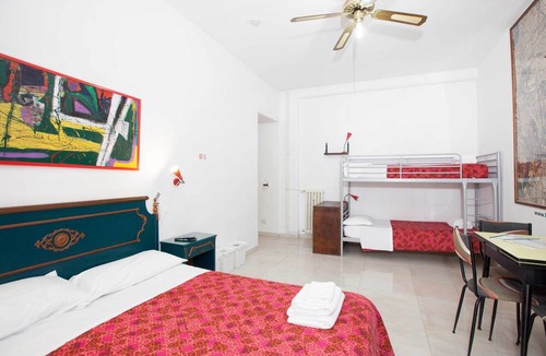 Tuscolano Bed & Breakfast | Martini Bed