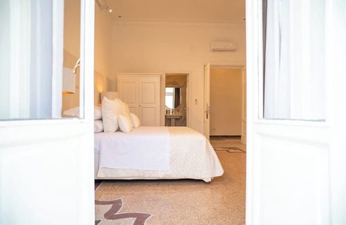 Santa Lucia Bed & Breakfast | La Corte di Partenope Suites