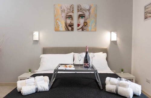 Acradina Apartment | Charming flat with 1 bedroom 1 Large bed +1 Sofa bed , bathroom and full kitchen