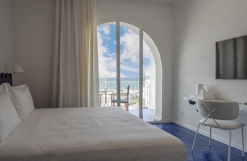 Bacoli Hotel | CALEA Boutique Hotel