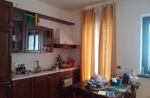 Tiche Apartment | Rosie Holiday House