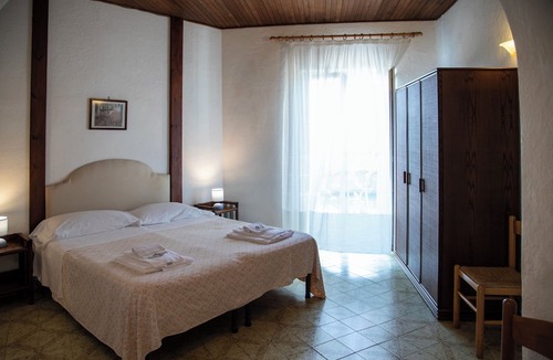 Barano d'Ischia House | Hotel Sunset Green è un Piccolo Hotel 3 Stelle Vicino Alla Spiaggia dei Maronti