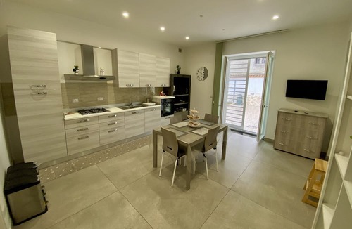 Frattaminore House | Appartamento Casa Crispino Piano Terra per 3 Persone
