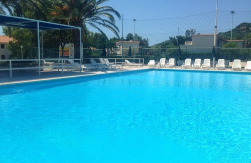 Falerna Apartment | Holiday Apartment "Bilocale 85 Residence La Giungla" with Sea View, Shared Pool & Wi-Fi