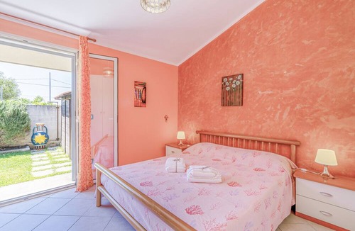 Fondo Morte House | Holiday Home 'Il Piccolo Gelso' with Private Terrace and Air Conditioning