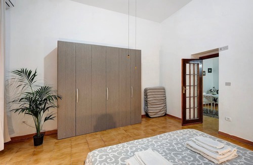 Montecalvario Apartment | Holiday Apartment "La Casa Di Gennaro - Napoli" with Private Terrace