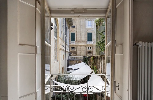 Genoa Historical Centre Apartment | Garibaldi Glamorous Apartment by Wonderful Italy