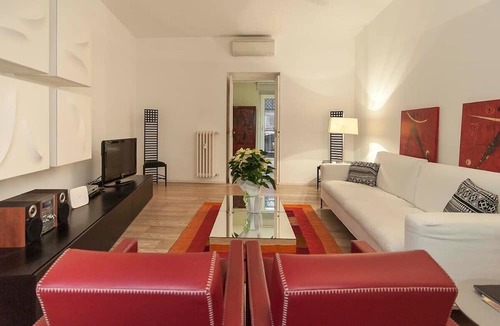 Rione IV Campo Marzio Condo | In Rome at Spanish Steps, Classy Apartment with Modern Design in an Historic Palazzo