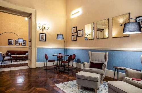 Naples City Centre Apartment | TLS - Luxury Suite Courts