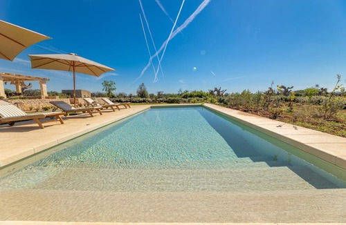 Morciano di Leuca Villa | Mesmerizing 4 Bedroom Stone Villa