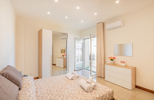 Naples Apartment | Bright Apartment Private Parking Naples, Napoli, Italy