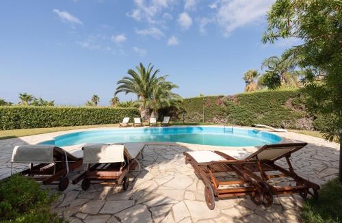 Custonaci Villa | Amazing sunset with swimming pool