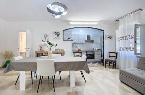 Monte Sant'Angelo Villa | Villa La Tesa