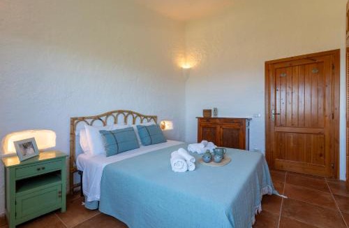 San Pasquale Villa | Itadhome - "Vista Paradiso", Exclusive Villa con vista su Arcipelago Maddalena, vicino al mare