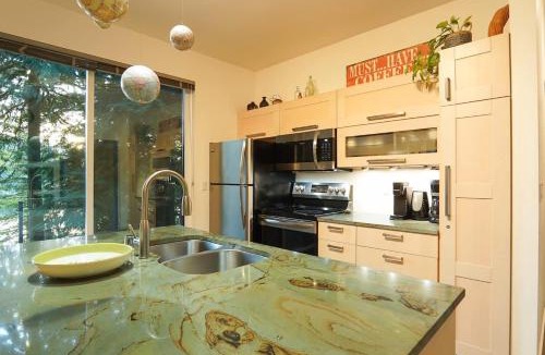 Maple Falls House | Silvermere