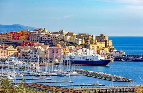 Pozzuoli Apartment | Ermes Deluxe Apartament