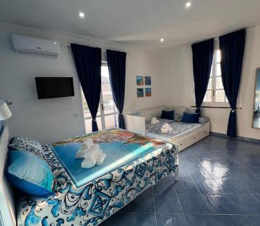 Piazza-Tralia-Pendolo Apartment | Villa Somma Apartments