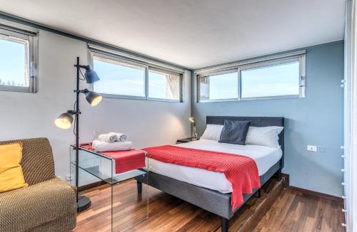 Quartiere XIII Aurelio Apartment | Romantic Vatican Attic Villa Pamphili