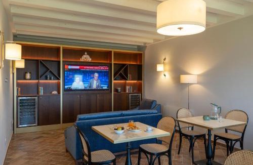 Capo d'Orlando House | Villa Vincenza - Deluxe Rooms con piscina vista mare