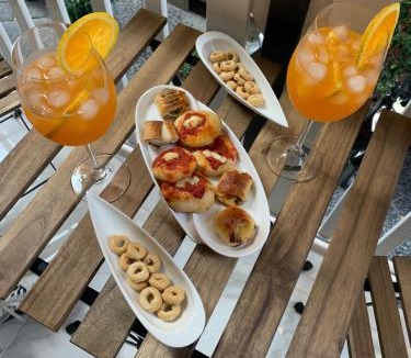 Quartieri Spagnoli Apartment | Donn'Anna Naples City Center