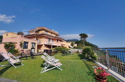 Moneglia Hotel | Hotel Residence Mondial