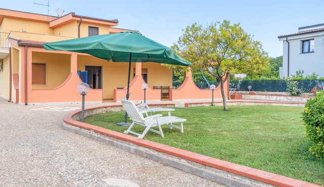 Accessible Villa "Franca Zona Arenella" with Private Terrace & Wi-Fi