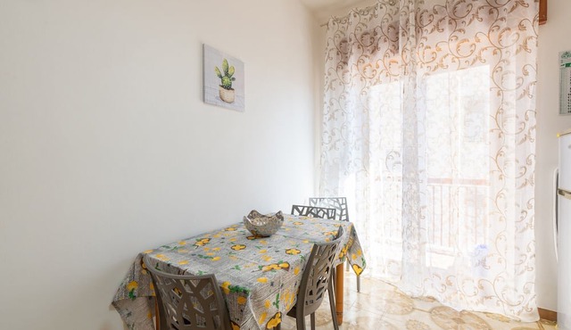 Holiday Apartment 'Casa Mazzini' with Balcony