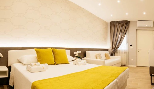 Golden Residence