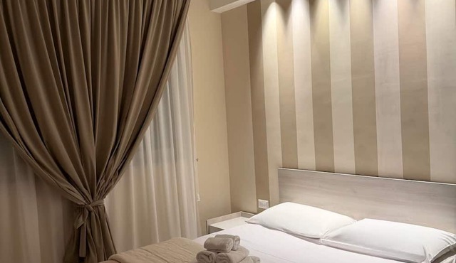 Luxury Rooms Hotel
