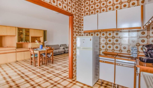 Pack your bags and look forward to relaxing days in this holiday apartment in Calabria.