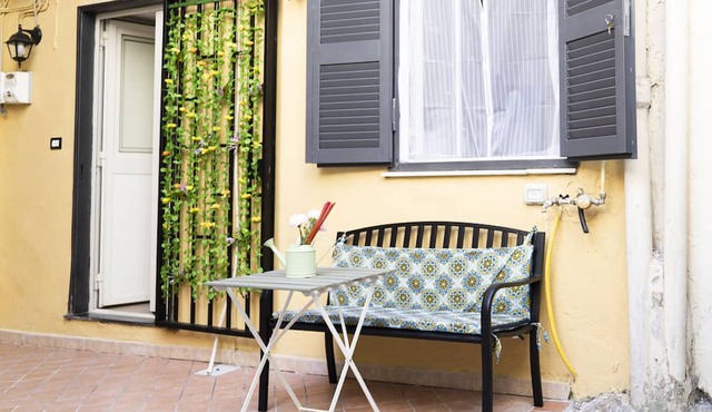 Detached house 5km from via Toledo, Vesuvius, Pompeii, Herculaneum. Pet friendly.