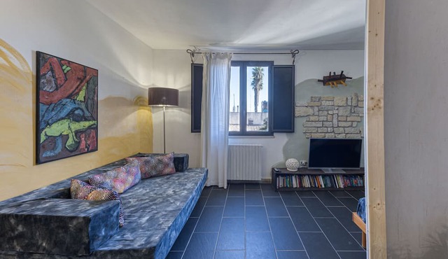 Villa 'Olivia Cielo E Terra' with private pool, Wi-Fi and air conditioning