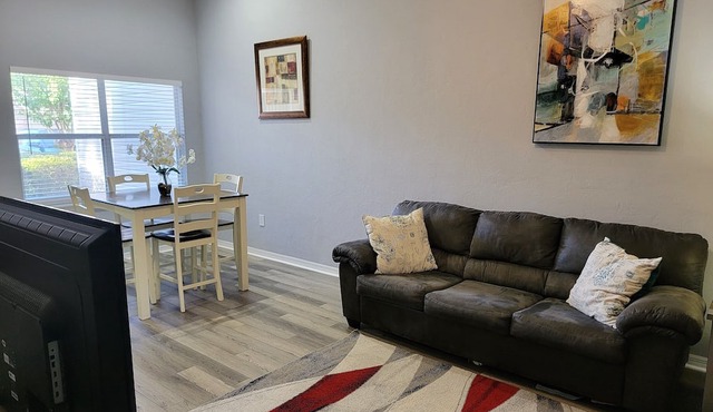 Spacious 1 BR @ Celebration Pointe-Amazing Location in Gainesville