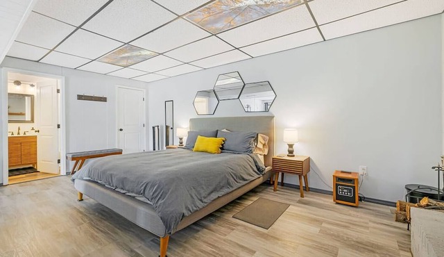 Indulge in the comfort and tranquility of this newly remodeled garden studio! in Leicester