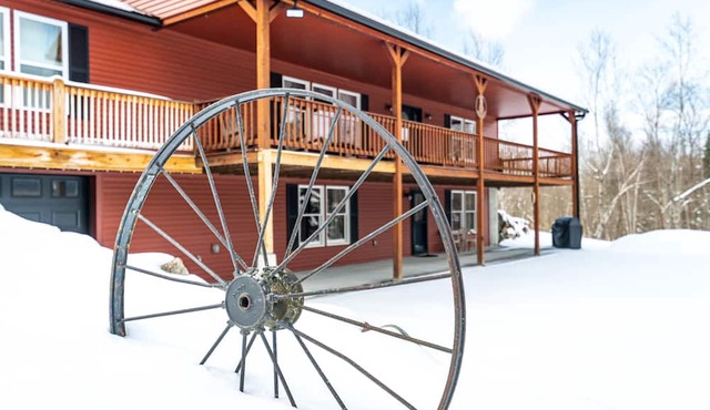 White Mtn Retreat on 78 Acres w/Private Trails in Jefferson