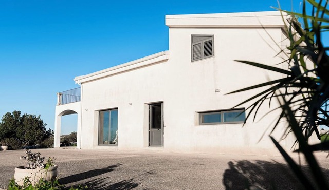 Villa in Ragusa with 3 bedrooms sleeps 9