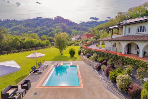 Villa Grazia - Eleganza Toscana Con Piscina in Gallicano