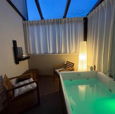 Suite con jacuzzi in pieno centro